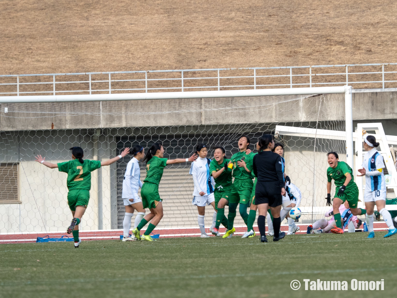 撮影日：2024年12月30日 
全日本高等学校女子サッカー選手権 2回戦