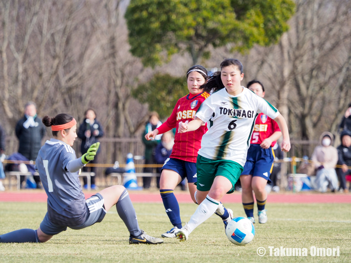 撮影日：2024年12月30日 
全日本高等学校女子サッカー選手権 2回戦