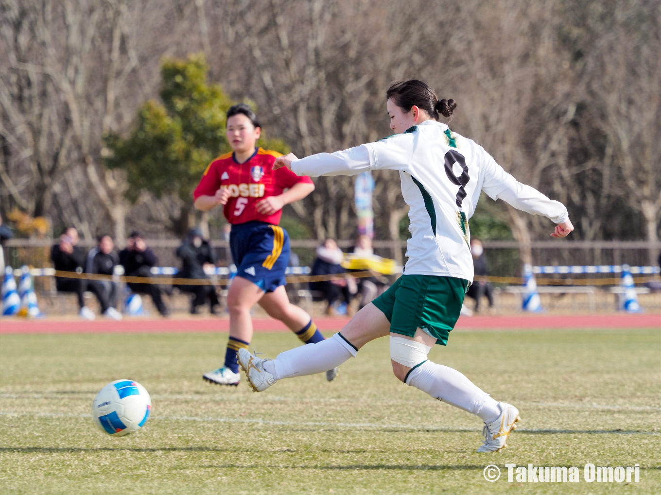 撮影日：2024年12月30日 
全日本高等学校女子サッカー選手権 2回戦